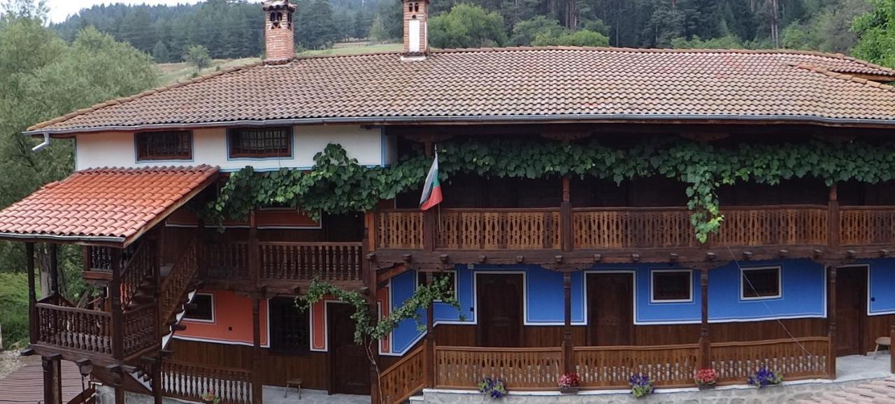 Hotel Недкова Къща Kopriwschtiza Exterior foto