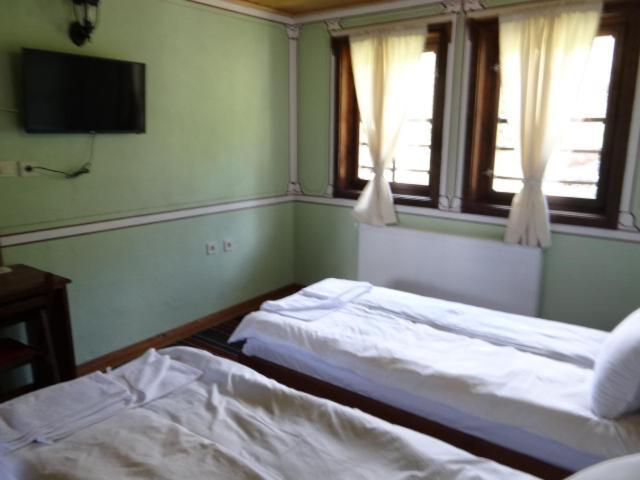 Hotel Недкова Къща Kopriwschtiza Exterior foto