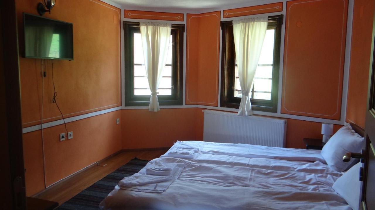 Hotel Недкова Къща Kopriwschtiza Exterior foto