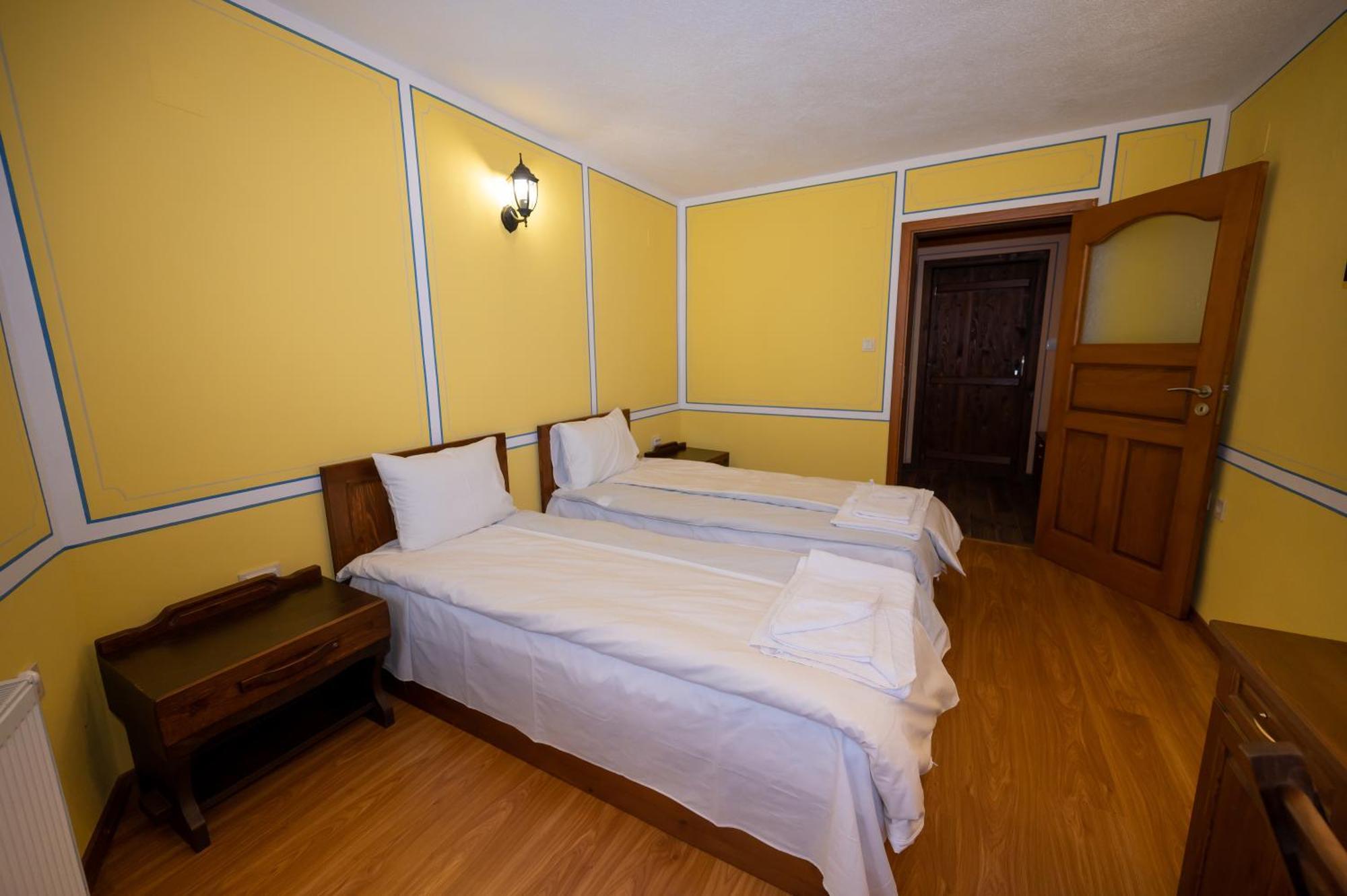 Hotel Недкова Къща Kopriwschtiza Exterior foto