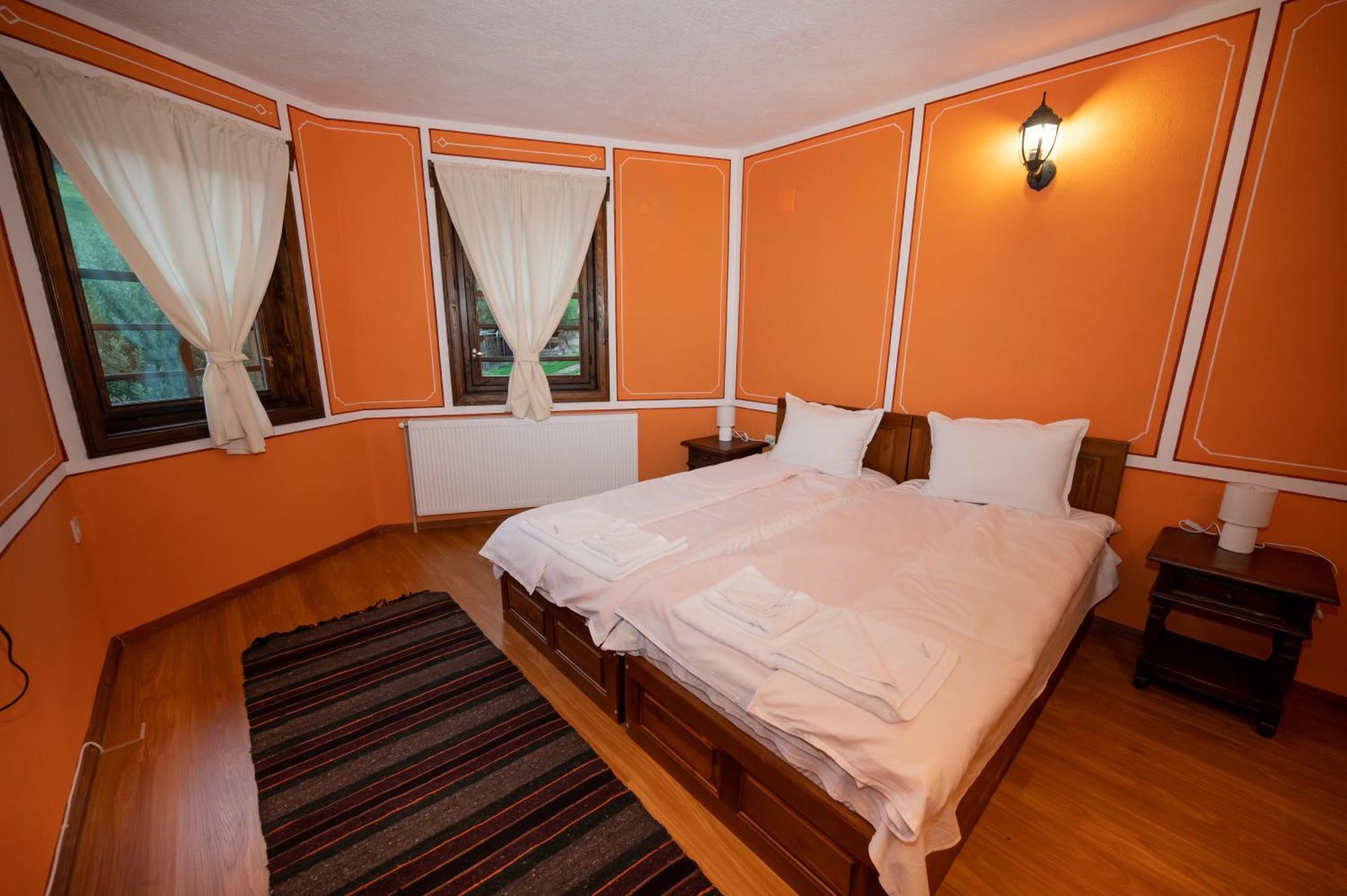 Hotel Недкова Къща Kopriwschtiza Exterior foto
